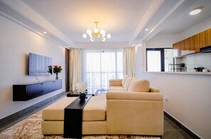 Smart TV, ping pong -  2BR in Diplomatic Riverside/Westlands with a Gym, Playground, Views & Parking (Nairobi)