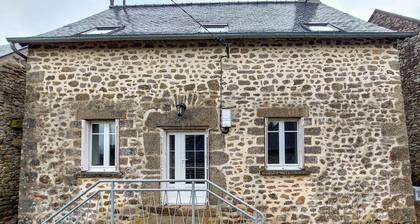 Lovely home in Hambers with WiFi