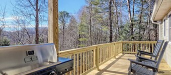 Starlight Ridge: Scenic Views, Cozy Mountain Stay