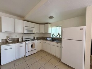 Uklassifisert bilde, 4 av 6, knapp