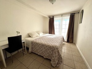 Uklassifisert bilde, 2 av 6, knapp