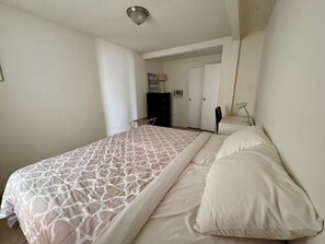 Uklassifisert bilde, 3 av 6, knapp