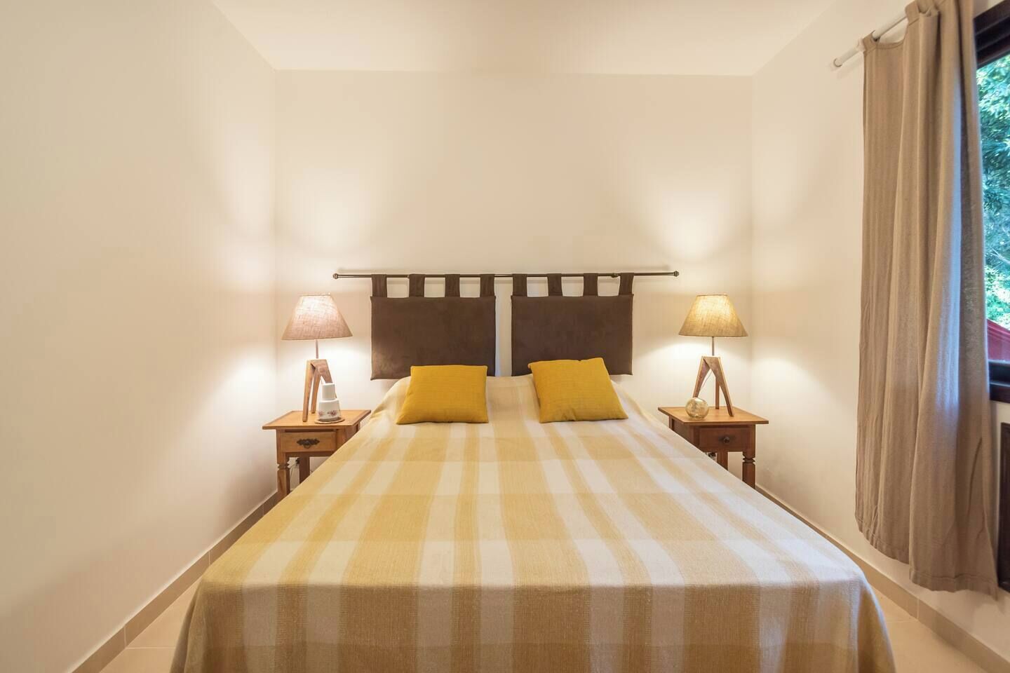 6 室のベッドルーム、WiFi、ベッドシーツ