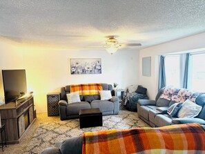 Unclassified image, 2 of 11, button - Cozy Coeur d’Alene Vacation Home, Close to Lake & Downtown (Coeur d'Alene)