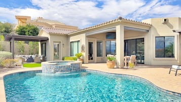 Beheizter Pool