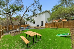 Unclassified image, 2 of 54, button - Spacious Retreat Near Downtown (Austin)