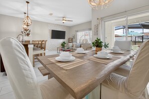 Dining - 3109 PP - Storey Lake Magic Oasis: Luxurious 4-Bedroom Pool Home in a Premium Resort (Kissimmee)