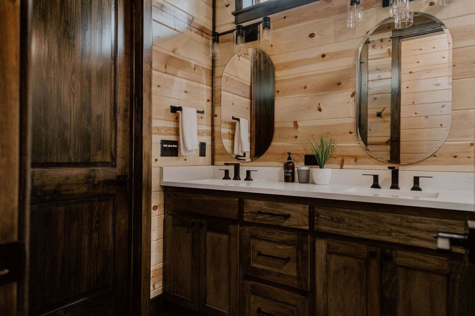 Ensuite full bath
