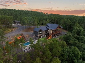Exterior - Heated Outdoor Pool, Video Games, Play-Set, Air Hockey, Rocky Waters (Broken Bow)
