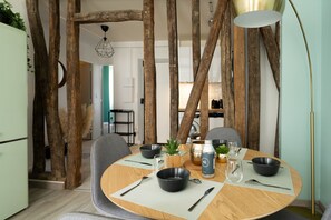 Unclassified image, 3 of 17, button - Appartement Château Urbain - Welkeys (Vincennes)