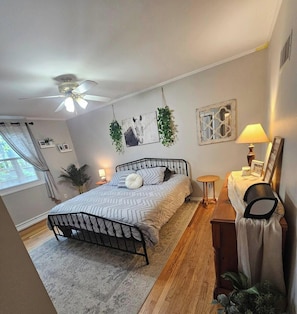 3 bedrooms, iron/ironing board, travel cot, WiFi