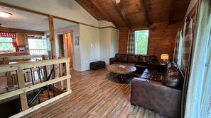 Unclassified image, 3 of 41, button - White Oak Cabin in the heart of Hocking Hills with Wi-Fi & Spectrum TV. (Logan)