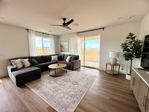 Unclassified image, 3 of 20, button