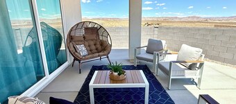 Luxury "New" Lake Powell Home - 15+Guests, Amazing Views, Large Families