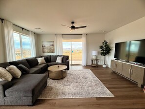 Unclassified image, 4 of 20, button