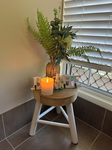 Cosy country cottage in Coominya.
Walking distance to Brisbane Valley Rail Trail