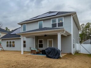 Unclassified image, 5 of 6, button - Luxury 5BR Modern Home - Events are Welcomed (Garner)