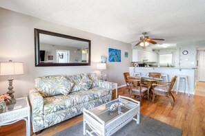 Interior - Seawinds 702 (North Myrtle Beach)