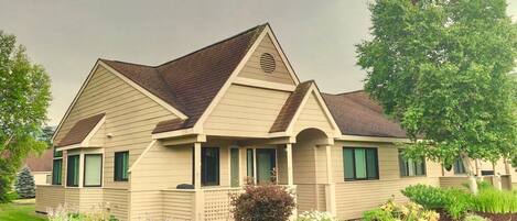 Villa (2 Bedrooms) | Front of property