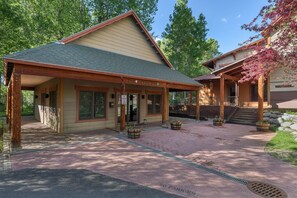 Interior - Teton Serenity (Driggs)