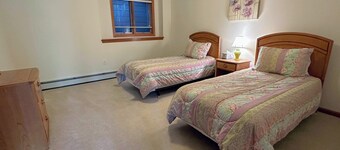 SH3 Luxurious Stonehill Townhouse in Bretton Woods