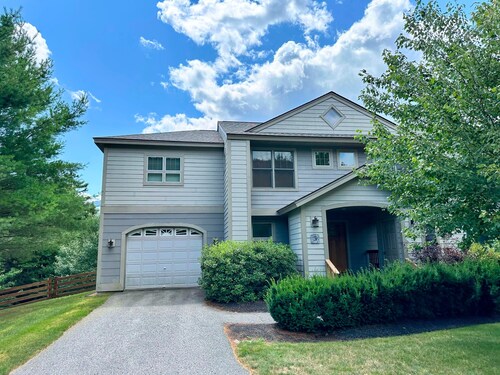 SH3 Luxurious Stonehill Townhouse in Bretton Woods