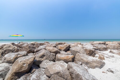 Newly Renovated 2 Beds 2 Baths Condo in St Pete Beach