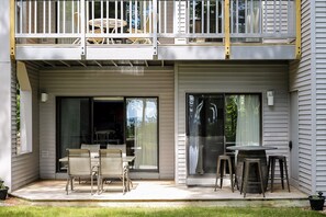Interior - Grand Traverse Bay Lake View Condo 5682 (Williamsburg)