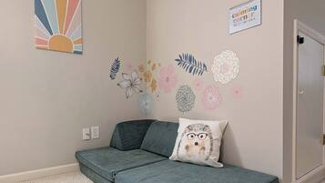 Talo (4 Bedrooms) | Sisätilat