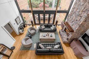 House (3 Bedrooms) | Interior - Sunlight Chalet, Ultimate Highlands Destination (Highlands)