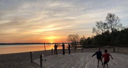 Stunning Lake Views The Shores 5577