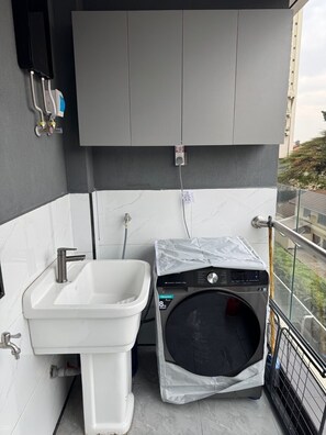 Interior - 1 bedroom kilimani centrally located (Nairobi)