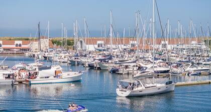 Stunning ship in Ouddorp with harbor view