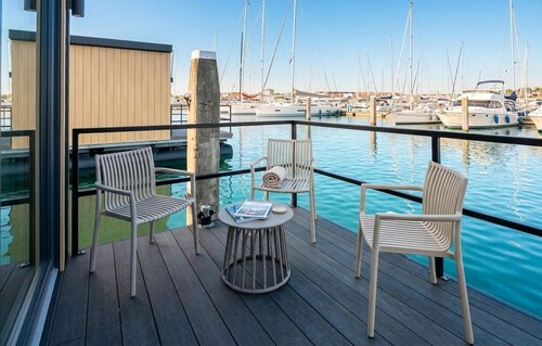 Stunning ship in Ouddorp with harbor view
