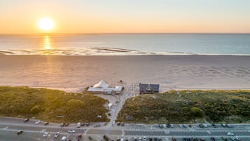 Vlak bij het strand, vissen