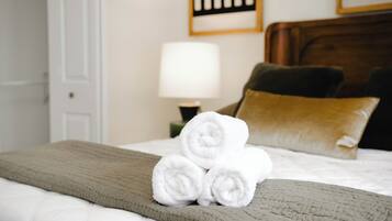 3 Schlafzimmer, Bügeleisen/Bügelbrett, WLAN, Bettwäsche