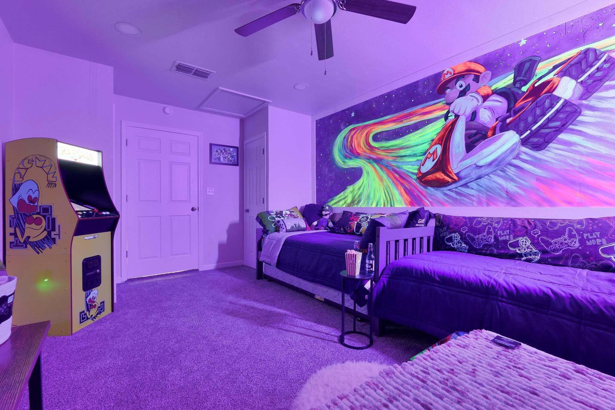 4 habitaciones, tabla de planchar con plancha, cuna de viaje y wifi 