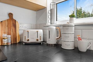 Interior - Long Term Stays, Warrington Centre, 3 Bed House (Warrington)