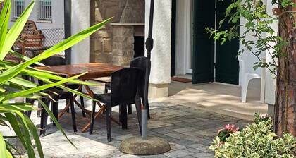 MARINA ROMEA Rino's Executive Home (CIN IT039014B4KS5S22UG)