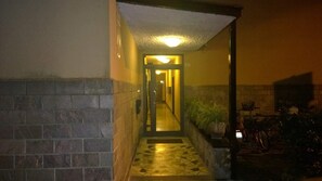 Exterior detail - EXECUTIVE FLAT DA NATALINO  (Cin IT011017D3ML7RVVZL) (Levanto)