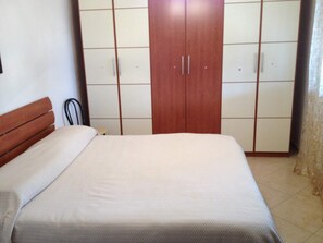 Room - EXECUTIVE FLAT DA NATALINO  (Cin IT011017D3ML7RVVZL) (Levanto)