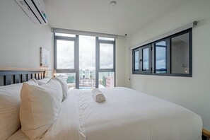 1 habitación, tabla de planchar con plancha, wifi gratis y ropa de cama 