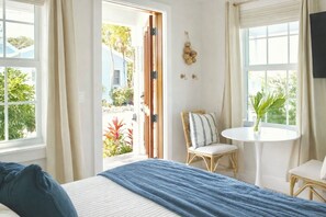 Iron/ironing board, free WiFi - Lighthouse Suites Collection (Key West)