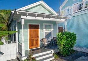 Luxury Cottage, 1 Bedroom, Pool View, Poolside | Front of property