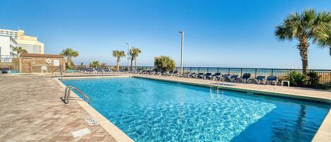 Innenpool, beheizter Pool