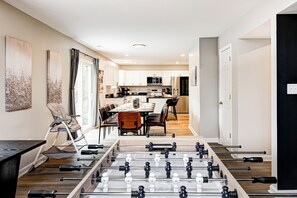 Unclassified image, 3 of 33, button