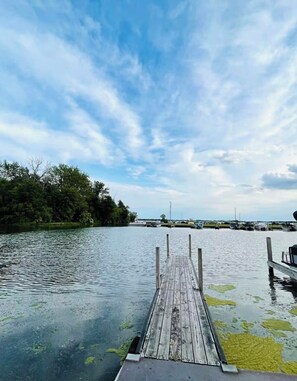 Luokittelematon kuva, 4 kautta 25, painike