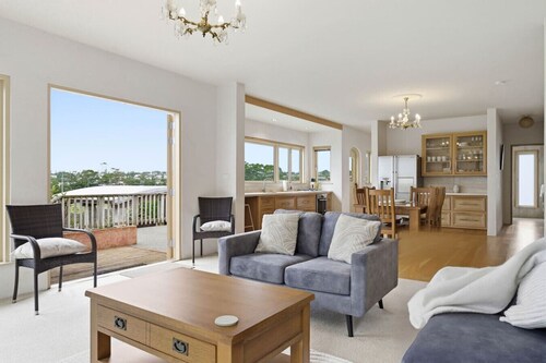 Mediterranean Coastal Charm with Great Views