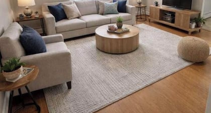 Prime 2BR Near Tufts & Downtown Boston