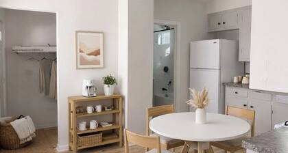 Prime 2BR Near Tufts & Downtown Boston